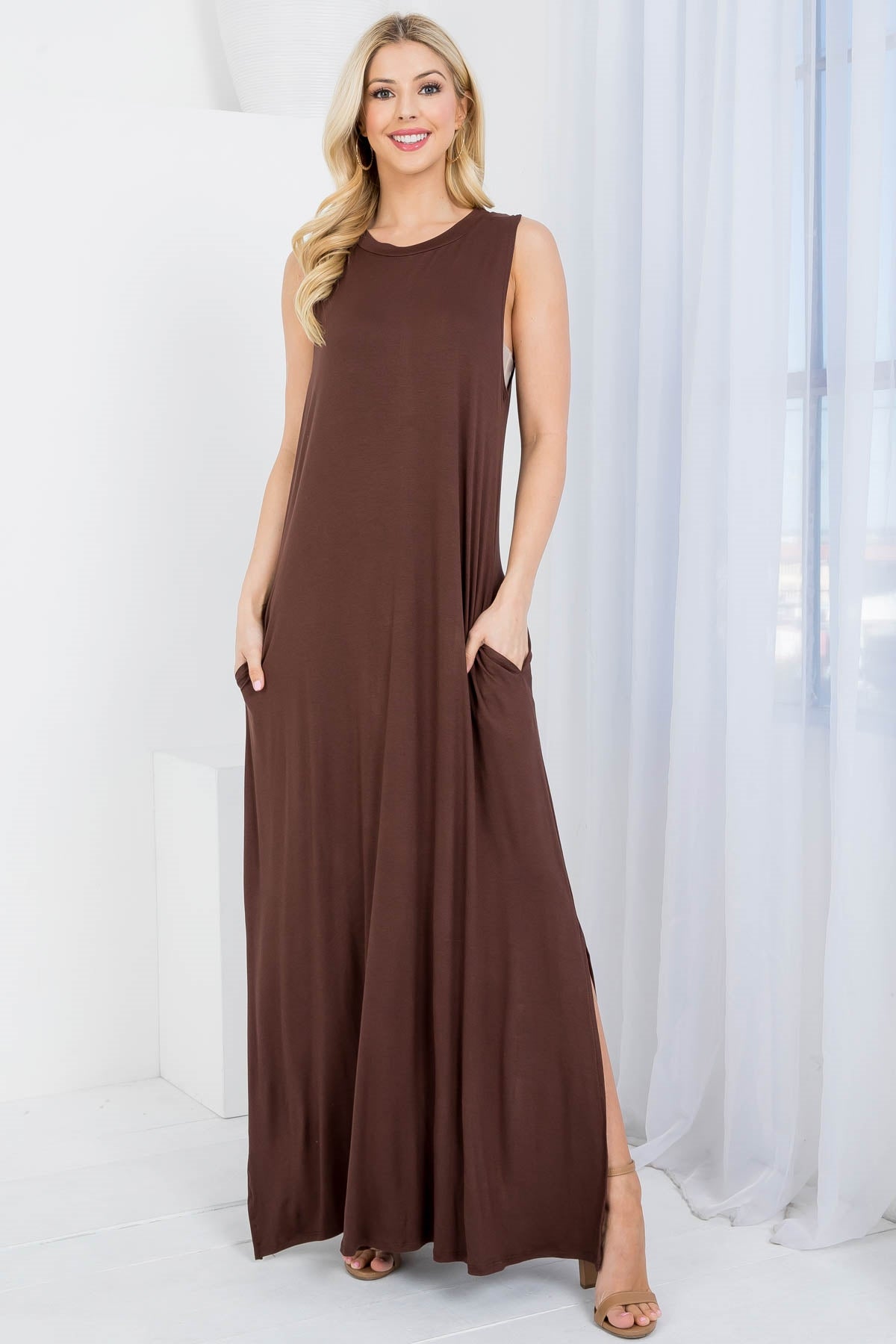 Brown Round Neckline With Side Pocket Sheath Long Dress (Pack of 6 PCS)